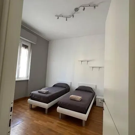 Apartment Piazza Bologna *